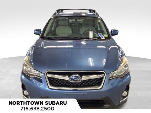 Used 2016 Subaru Crosstrek 2.0i Premium AWD/4WD image 2