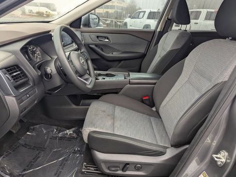 Used 2023 Nissan Rogue SV image 18