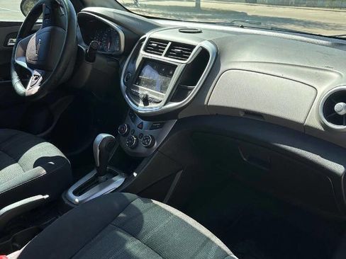 Used 2019 Chevrolet Sonic LT w/ Convenience Package image 28