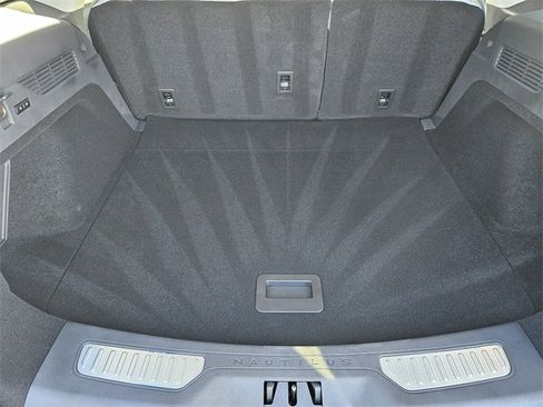 New 2026 Lincoln Nautilus Reserve image 31