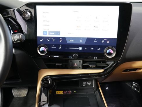 Used 2024 Lexus NX 350 AWD image 27