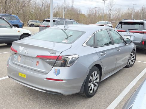 Used 2022 Honda Civic LX image 7