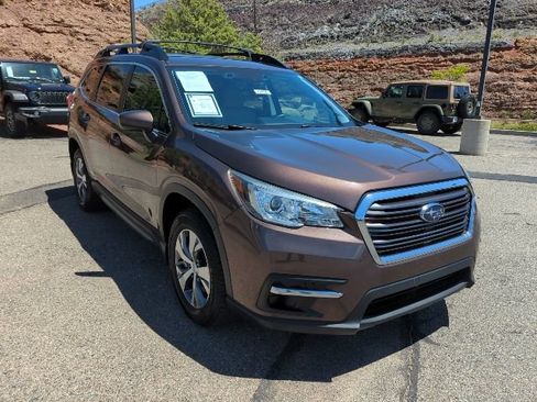 Used 2020 Subaru Ascent Premium w/ Convenience Package AWD/4WD image 3
