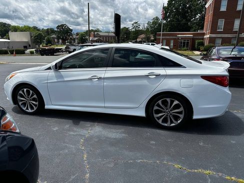 Used 2014 Hyundai Sonata SE FWD image 4