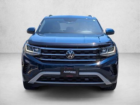 Used 2020 Volkswagen Atlas Cross Sport SE FWD image 2