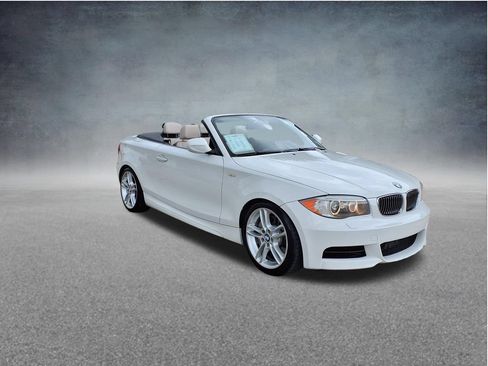 Used 2013 BMW 135i Convertible RWD image 7