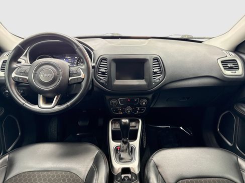 Used 2020 Jeep Compass Latitude w/ Popular Equipment Group FWD image 20