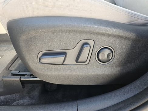 Used 2017 Hyundai Tucson Sport image 32