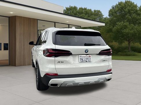 Used 2026 BMW X5 xDrive50e w/ Parking Assistance Package AWD/4WD image 11