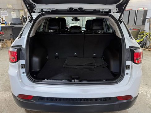 Certified 2022 Jeep Compass Latitude AWD/4WD image 19