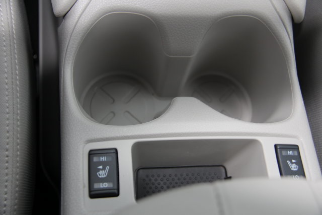 Used 2020 Nissan Rogue Sport SV w/ All-Weather Package AWD/4WD image 29