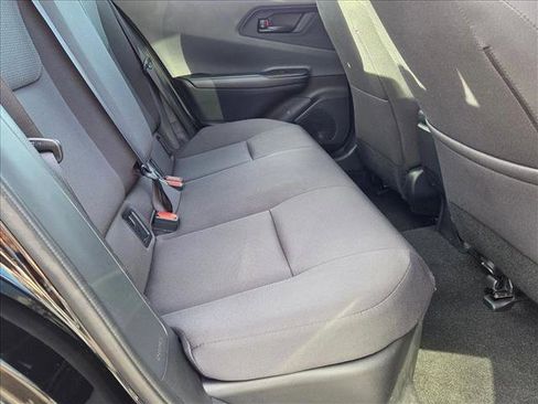 Used 2025 Toyota Prius LE image 19