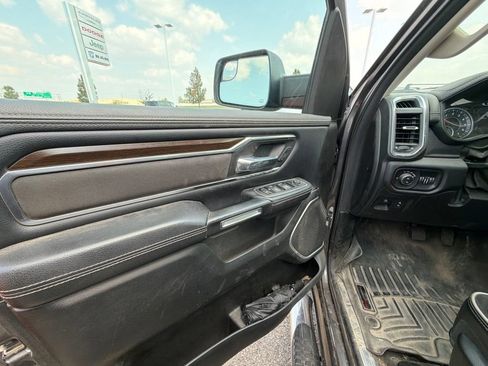 Used 2022 RAM 1500 Laramie AWD/4WD image 10