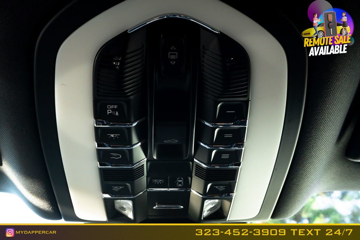Used 2018 Porsche Macan Sport Edition AWD/4WD image 23