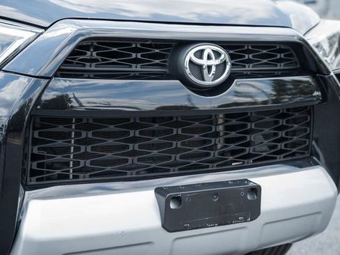 Used 2016 Toyota 4Runner Trail Premium AWD/4WD image 9