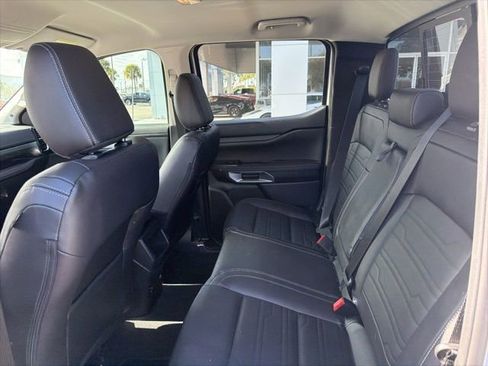 Used 2024 Ford Ranger Lariat w/ Advanced Towing Package image 9