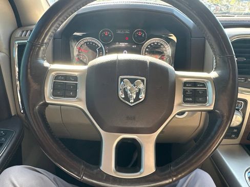 Used 2017 RAM 1500 Laramie w/ Convenience Group AWD/4WD image 16