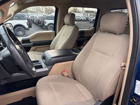 Used 2017 Ford F150 XLT w/ Equipment Group 302A Luxury image 4