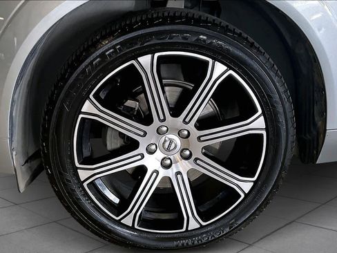 Used 2018 Volvo XC60 T5 Inscription w/ Convenience Package image 10