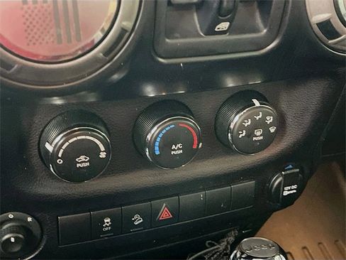 Used 2015 Jeep Wrangler Unlimited Sport w/ Quick Order Package 24S image 17