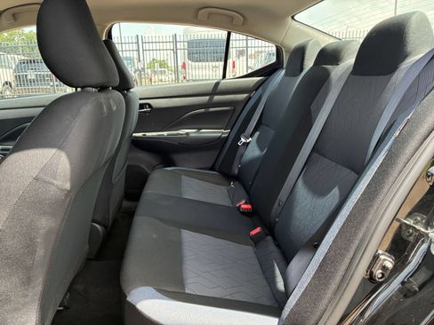 Used 2025 Nissan Versa SV FWD image 20