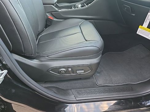 New 2025 Jeep Grand Cherokee L Limited w/ Luxury Tech Group II image 82