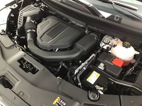 New 2026 Chevrolet Traverse LT w/ Sun and Wheel Package image 28