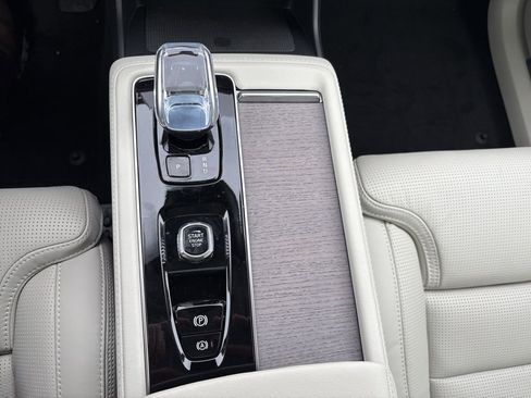 New 2026 Volvo XC90 B6 Ultra w/ Protection Package AWD/4WD image 29