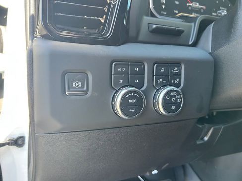 New 2025 GMC Sierra 2500 AT4 w/ AT4 Premium Plus Package image 21