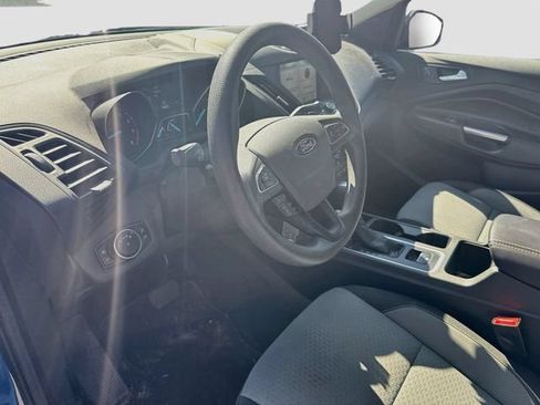 Used 2017 Ford Escape SE w/ Equipment Group 201A AWD/4WD image 12
