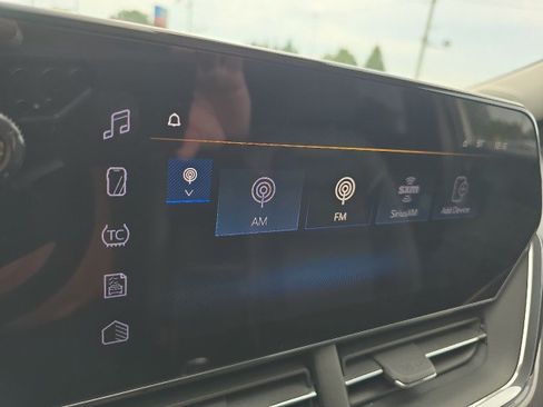 Used 2024 Chevrolet Trax ACTIV FWD image 21