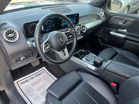 Used 2020 Mercedes-Benz GLB 250 GLB 250 4MATIC w/ Premium Package image 10