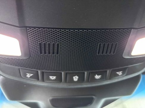 Used 2019 Lincoln Nautilus Premier AWD/4WD image 30