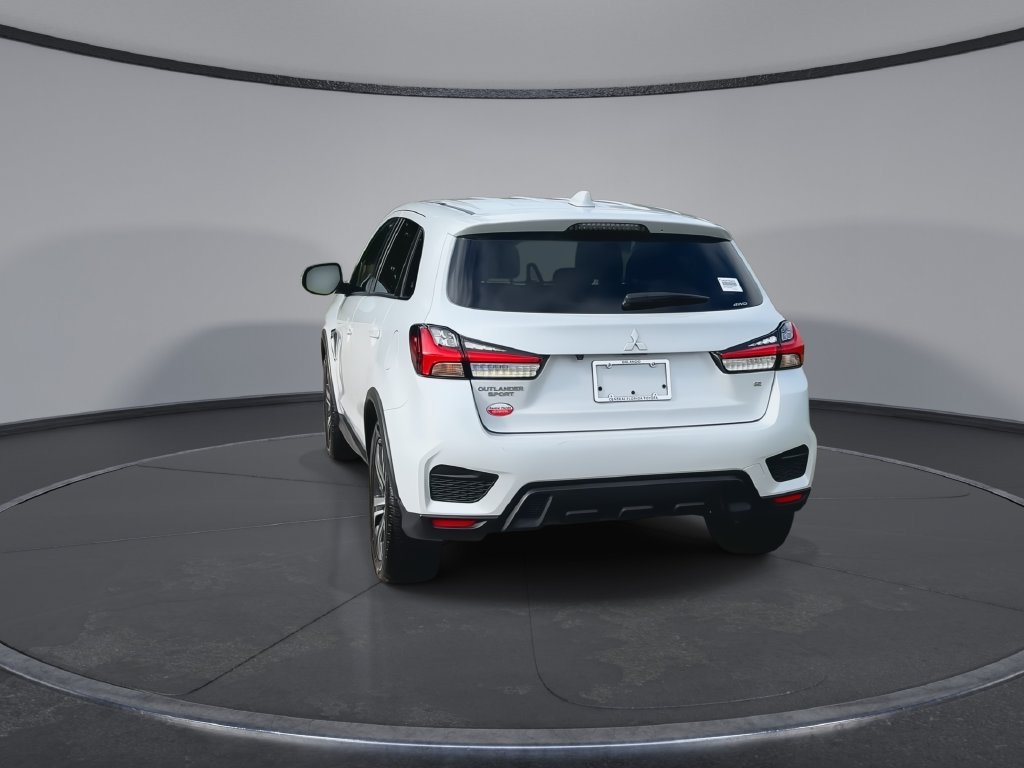 Used 2025 Mitsubishi Outlander Sport SE AWD/4WD image 7