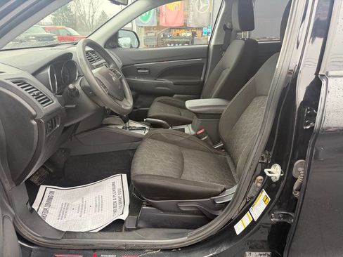 Used 2021 Mitsubishi Outlander Sport ES image 13