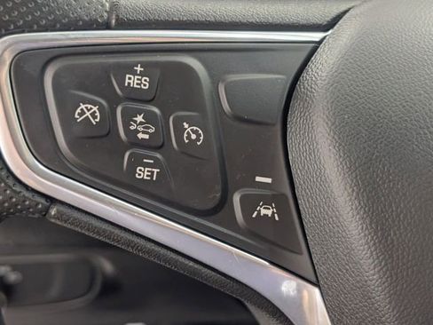 Used 2022 Chevrolet Equinox LS AWD/4WD image 16