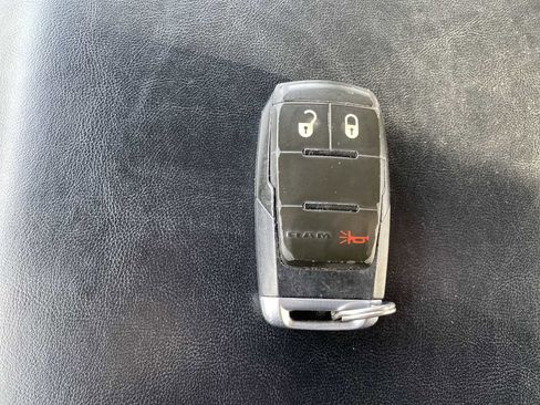 Used 2020 RAM 2500 Tradesman image 21