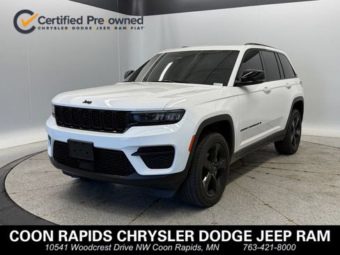 Certified 2023 Jeep Grand Cherokee Altitude AWD/4WD image 1