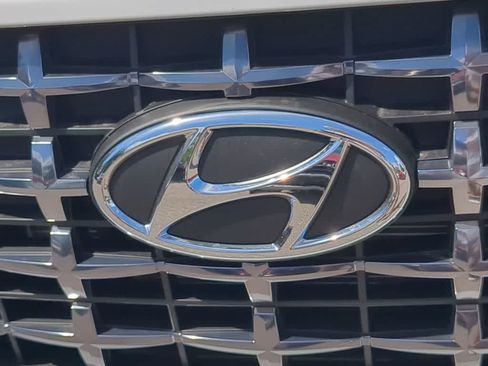 New 2026 Hyundai Venue SEL FWD image 12