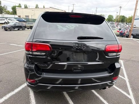 Used 2021 Jeep Grand Cherokee Laredo X AWD/4WD image 8