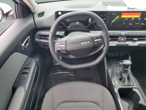 New 2025 Kia K4 EX image 8