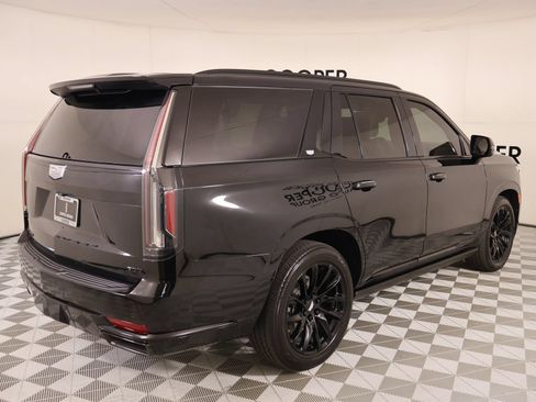 Used 2021 Cadillac Escalade Sport Platinum w/ LPO, ONYX Package AWD/4WD image 23