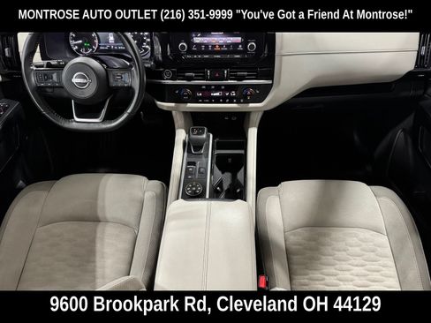 Used 2023 Nissan Pathfinder SV AWD/4WD image 38