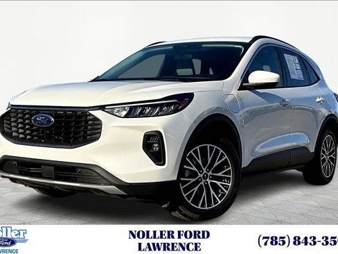 Used 2023 Ford Escape SE image 1