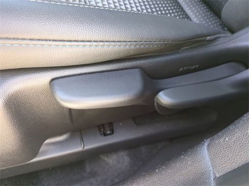 Certified 2024 Chevrolet Trax LT w/ Sunroof Package image 22