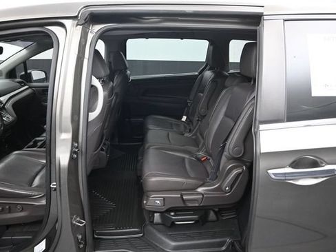 Used 2018 Honda Odyssey Touring image 10