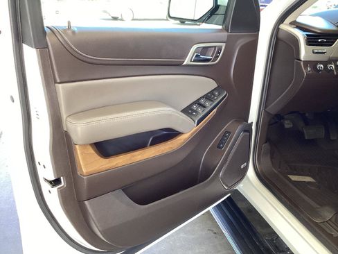 Used 2020 GMC Yukon Denali AWD/4WD image 10