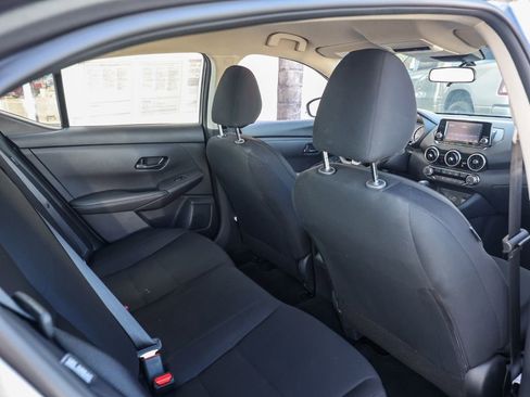 Used 2025 Nissan Sentra S image 16