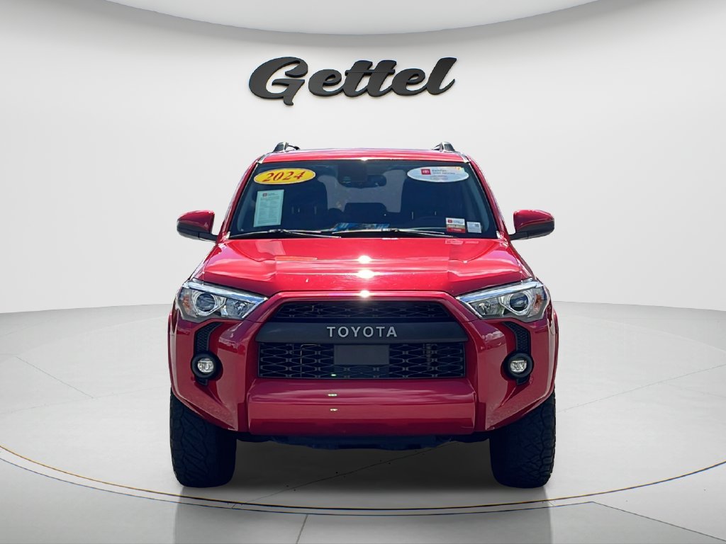 Used 2024 Toyota 4Runner SR5 AWD/4WD image 2