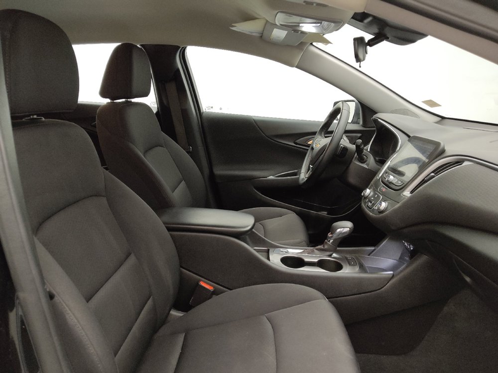 Used 2025 Chevrolet Malibu RS FWD image 21